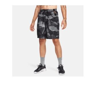 Men’s Nike Form Shorts